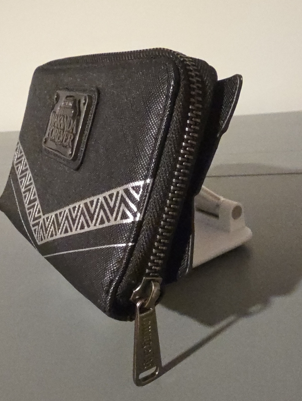 LOUNGEFLY Black Panther "Wakanda Forever" Black Zip Wallet - Picture 3 of 8